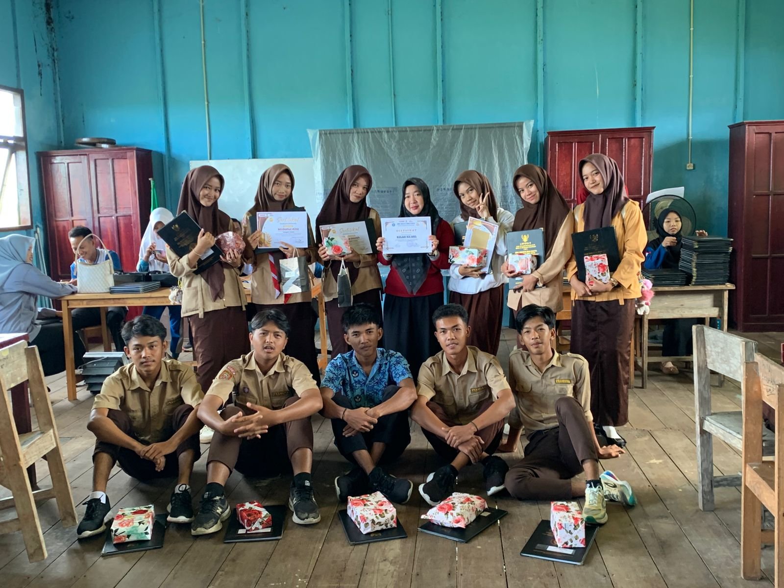 Class Meeting OSIS dan Pembagian Rapor Semester Ganjil Tahun Ajaran 2025/2026